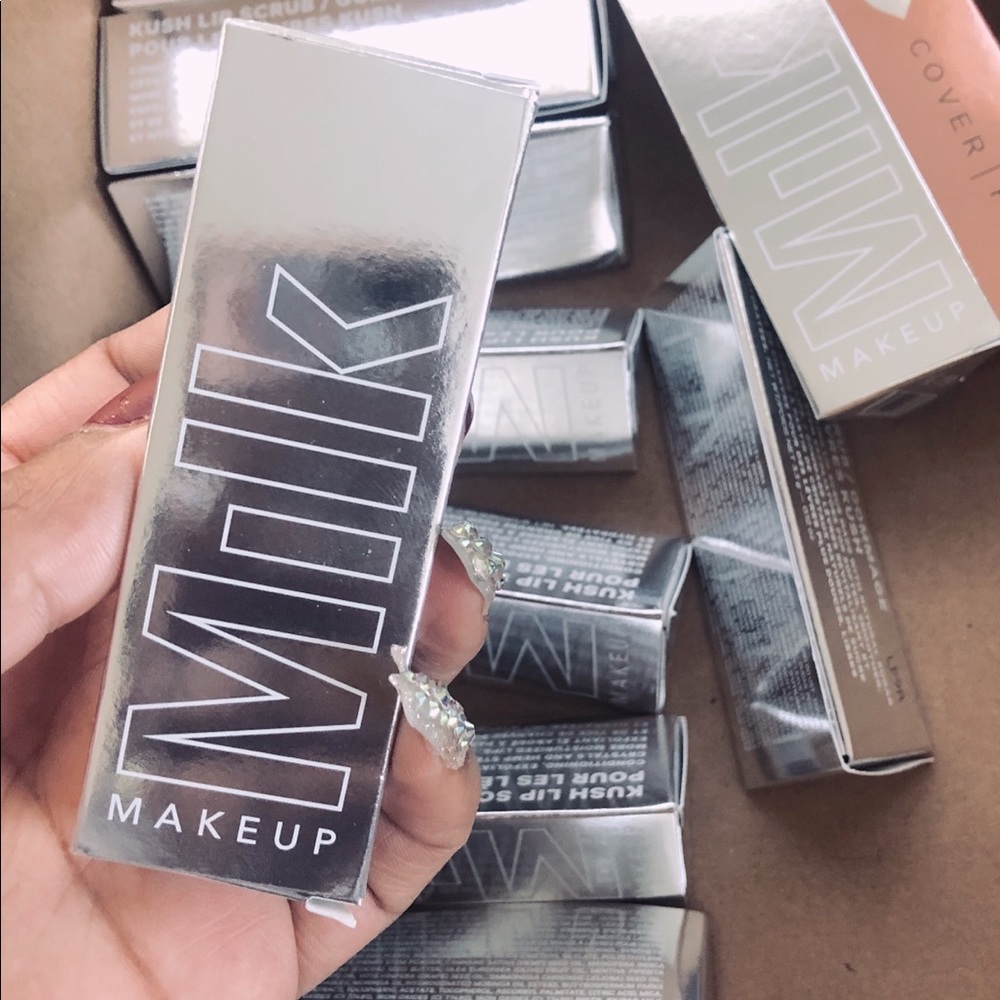 Milk makeup kush lip scrub